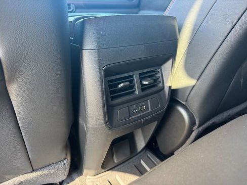 Used 2024 Chevrolet Colorado Z71 w/ Z71 Convenience Package 2 image 24