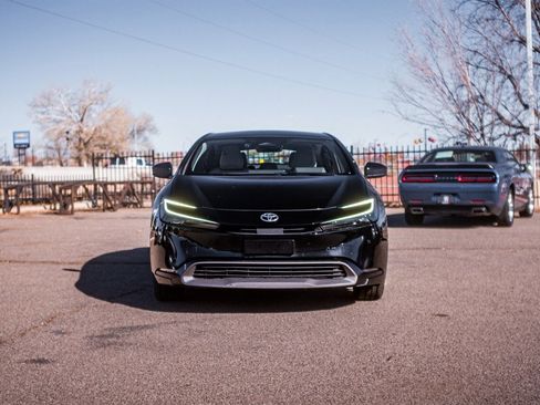 Used 2024 Toyota Prius XLE image 2