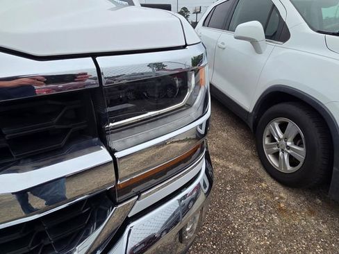 Used 2017 Chevrolet Silverado 1500 LT w/ All Star Edition RWD image 9