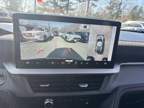 Used 2025 Ford Explorer ST-Line image 28