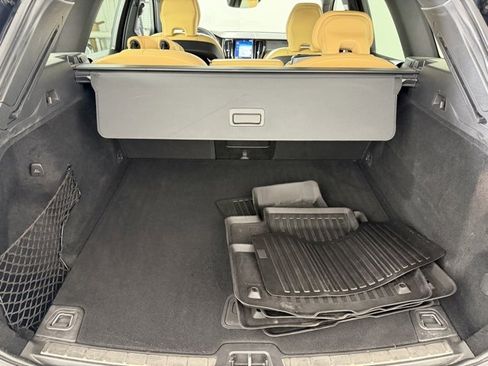 Used 2021 Volvo XC60 T5 Inscription image 22