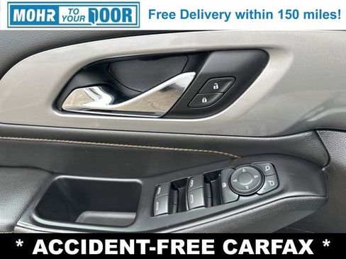 Used 2018 Chevrolet Traverse LT image 21