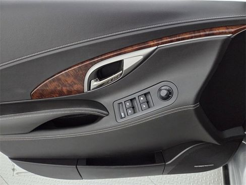 Used 2010 Buick LaCrosse CXS w/ Touring Package image 18