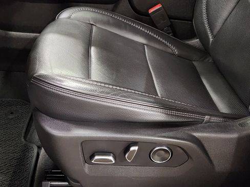 Used 2021 GMC Yukon Denali w/ Denali Premium Package AWD/4WD image 46