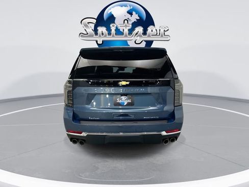 New 2026 Chevrolet Suburban Premier image 8