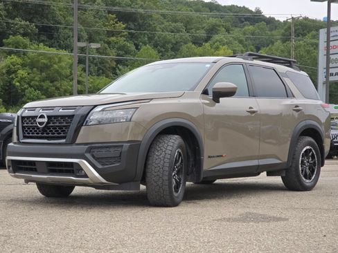 Certified 2024 Nissan Pathfinder Rock Creek AWD/4WD image 14