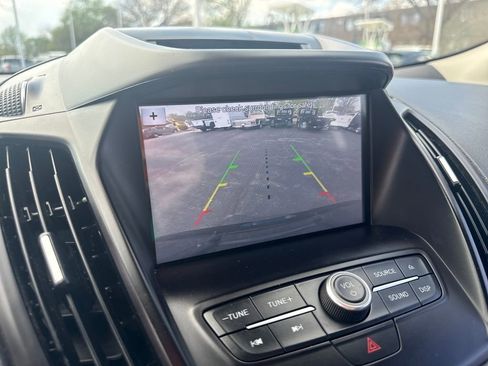 Used 2018 Ford Escape SE w/ Ford Safe & Smart Package image 37