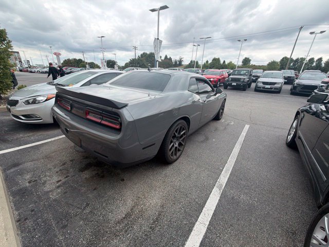 Used 2019 Dodge Challenger R/T Scat Pack w/ Shaker Package RWD image 4