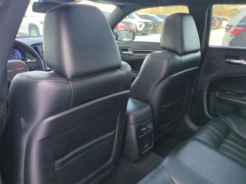 Used 2016 Chrysler 300 S w/ 300S Premium Group image 18