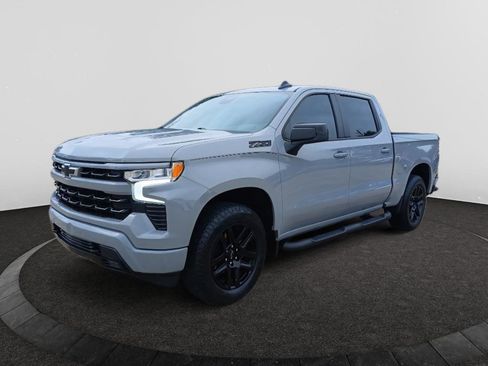 Used 2024 Chevrolet Silverado 1500 RST AWD/4WD image 3