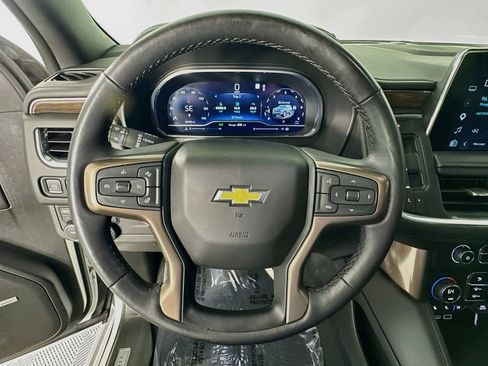 Used 2023 Chevrolet Suburban High Country AWD/4WD image 11