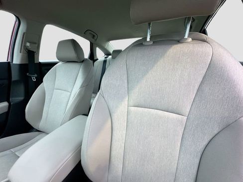 Certified 2025 Honda Accord LX image 18