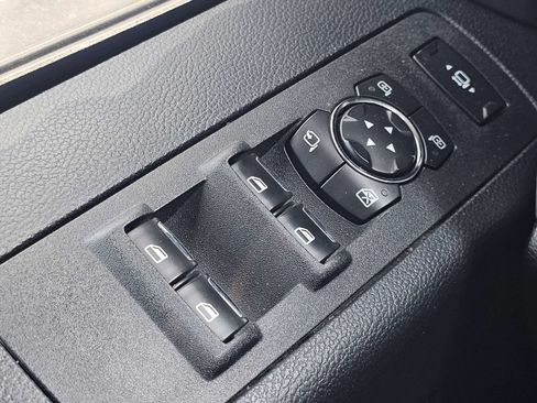 Used 2017 Ford F250 Lariat w/ Lariat Ultimate Package AWD/4WD image 27