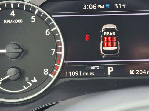 Certified 2024 Nissan Pathfinder SV image 27