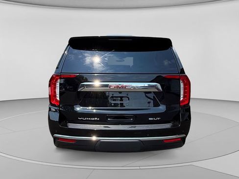 Used 2022 GMC Yukon SLT w/ SLT Luxury Plus Package AWD/4WD image 4