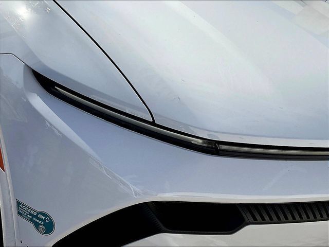 Certified 2024 Chevrolet Equinox EV LT FWD image 34
