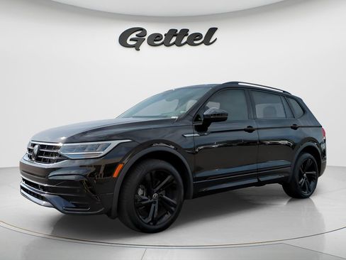 Used 2023 Volkswagen Tiguan SE R-Line image 7