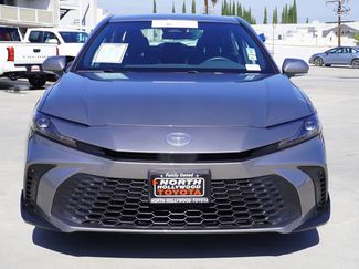 Used 2025 Toyota Camry SE video 3