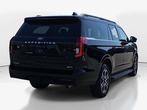 Used 2025 Ford Expedition Max Active image 5