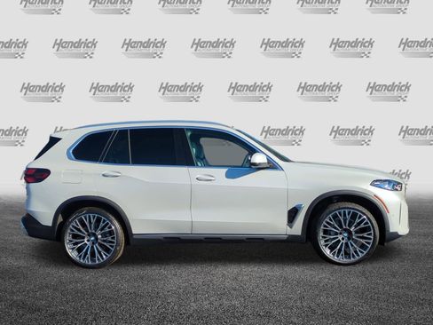 Used 2026 BMW X5 xDrive40i w/ Climate Comfort Package AWD/4WD image 11