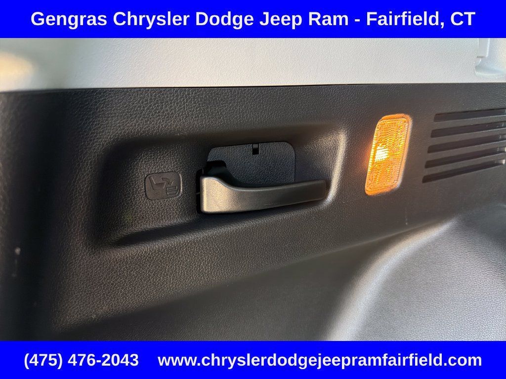 Used 2022 Honda CR-V EX-L image 44