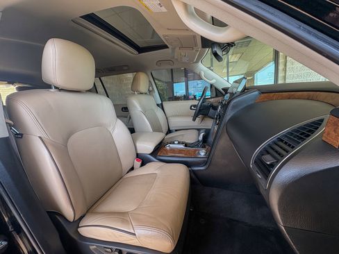 Used 2022 Nissan Armada SL w/ Captain's Chairs Package AWD/4WD image 24