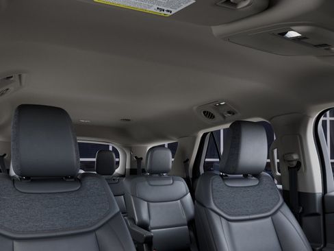 New 2027 Ford Explorer Active w/ Active Comfort Package AWD/4WD image 22