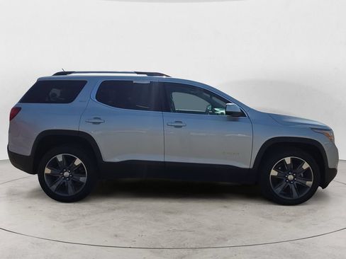Used 2017 GMC Acadia SLT AWD/4WD image 4