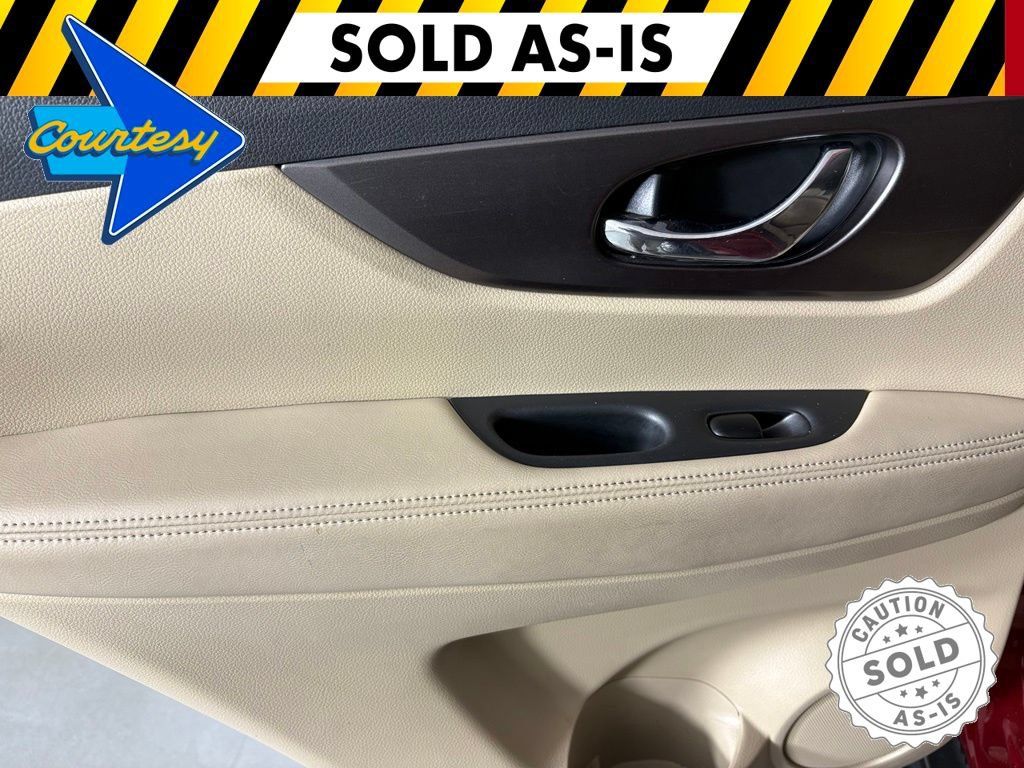 Used 2015 Nissan Rogue S FWD image 33