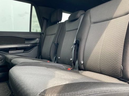 Used 2020 Ford Expedition XLT AWD/4WD image 18