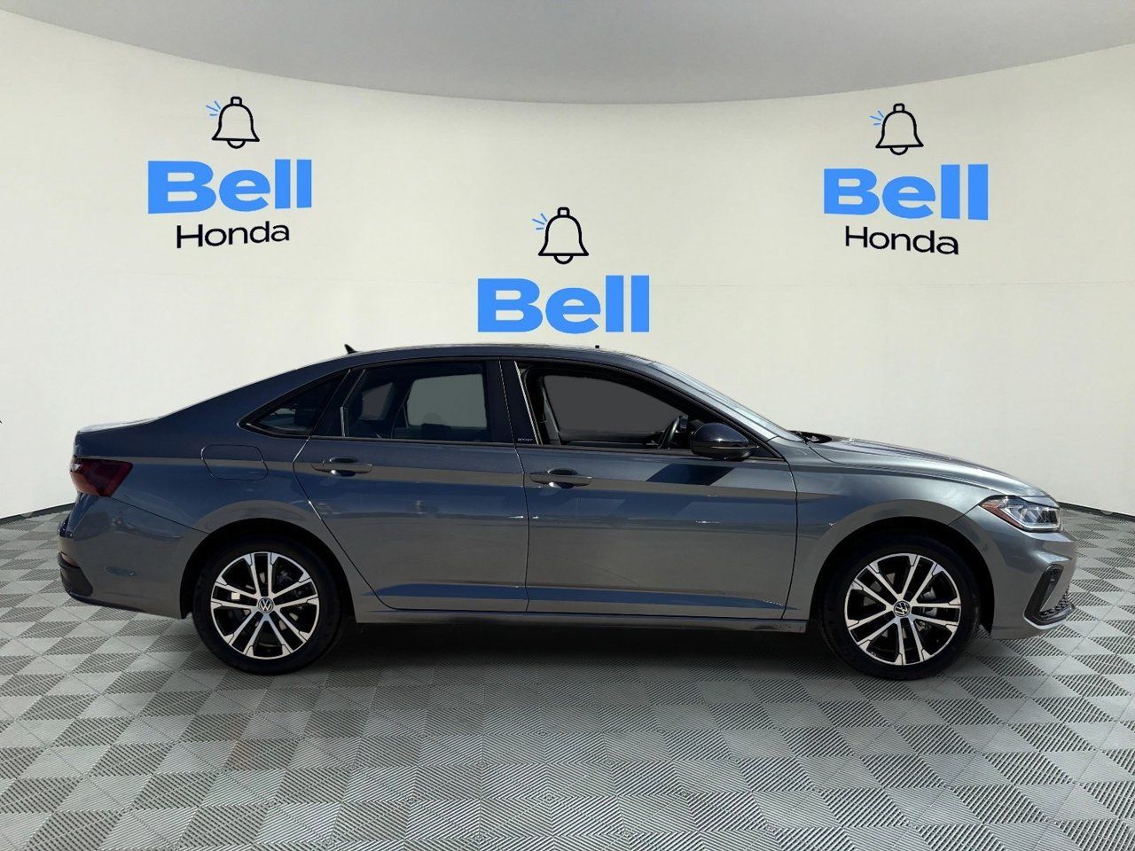 Used 2025 Volkswagen Jetta Sport FWD image 5