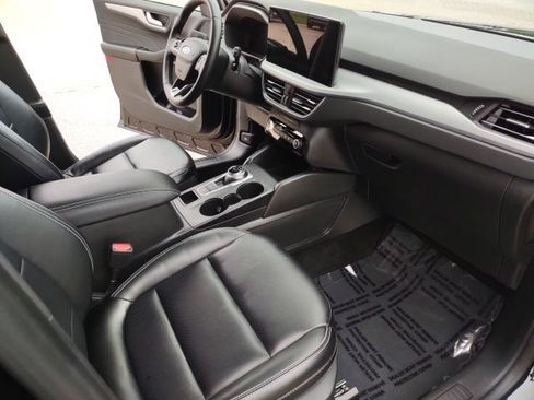 Used 2024 Ford Escape Platinum AWD/4WD image 24