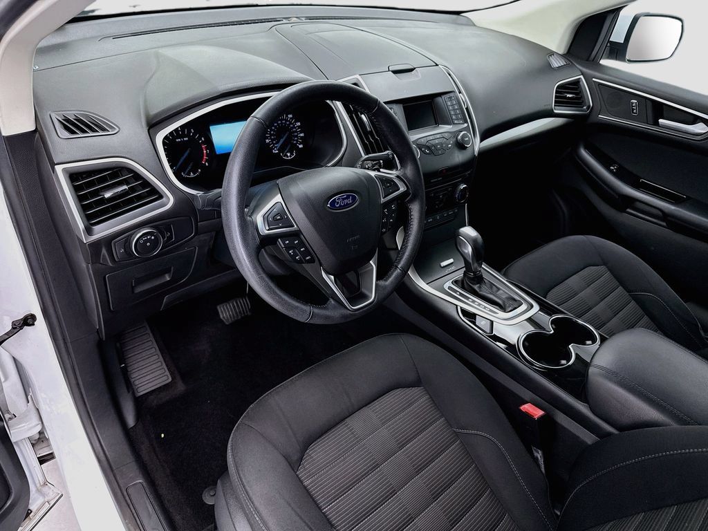 Used 2016 Ford Edge SEL FWD image 9