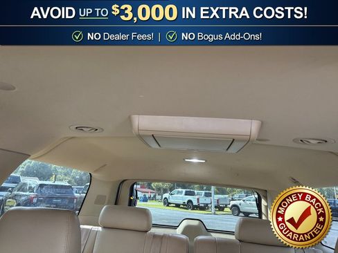 Used 2011 GMC Yukon XL Denali RWD image 29