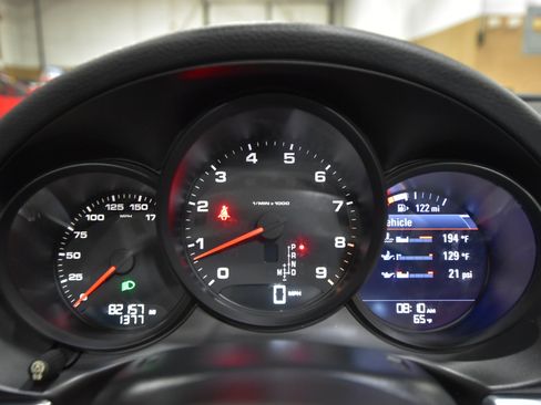 Used 2016 Porsche Boxster image 27