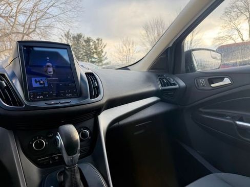 Used 2014 Ford Escape SE image 10