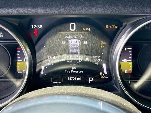 Used 2023 Jeep Wrangler Unlimited Sahara w/ Cold Weather Group AWD/4WD image 13