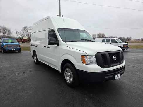 Used 2021 Nissan NV 2500 SV w/ Navigation Package image 4