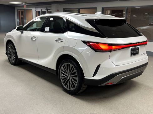 New 2026 Lexus RX 450h 450h+ Luxury image 5