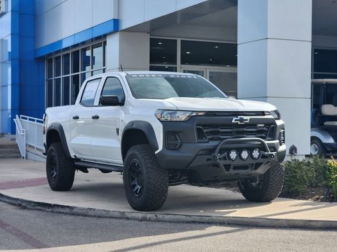 New 2026 Chevrolet Colorado Trail Boss AWD/4WD image 2
