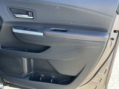 Used 2022 Toyota Sienna XSE FWD image 13