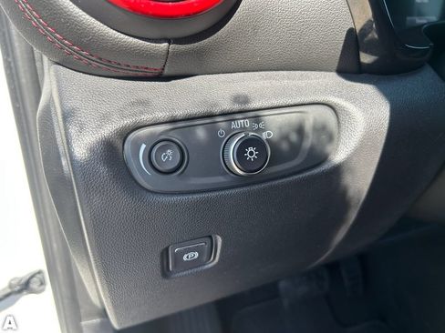 Used 2021 Chevrolet Blazer RS w/ Enhanced Convenience Package FWD image 28