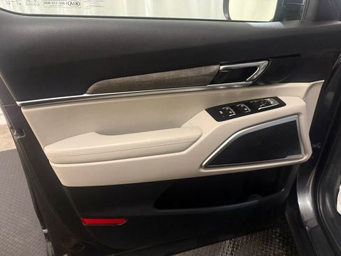 Used 2021 Kia Telluride EX w/ EX Premium Package image 22