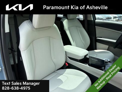 New 2026 Kia Sportage EX AWD/4WD image 21