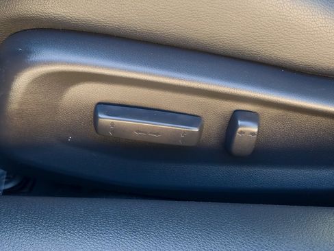 Used 2019 Honda Civic Sport Touring image 11