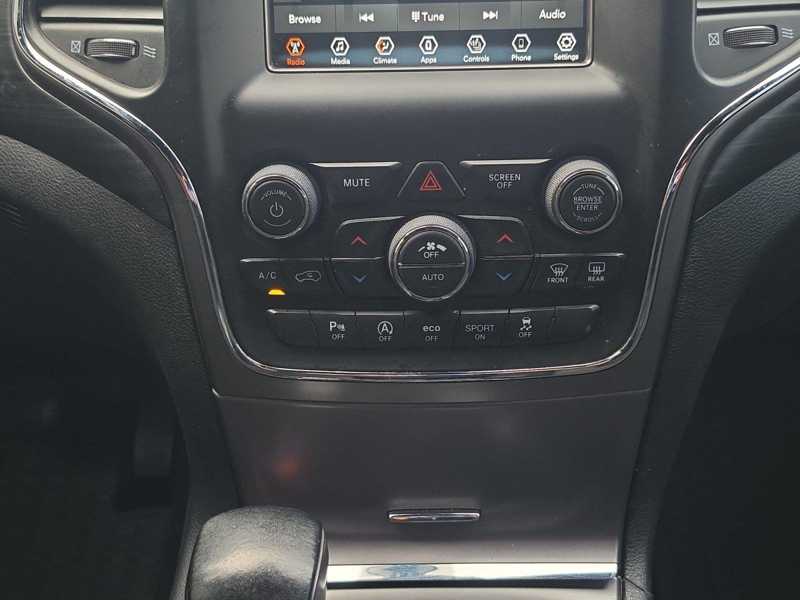 Used 2019 Jeep Grand Cherokee Laredo AWD/4WD image 20
