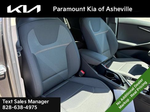 New 2026 Kia Niro LX FWD image 18