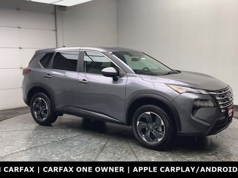 Used 2025 Nissan Rogue SV image 36