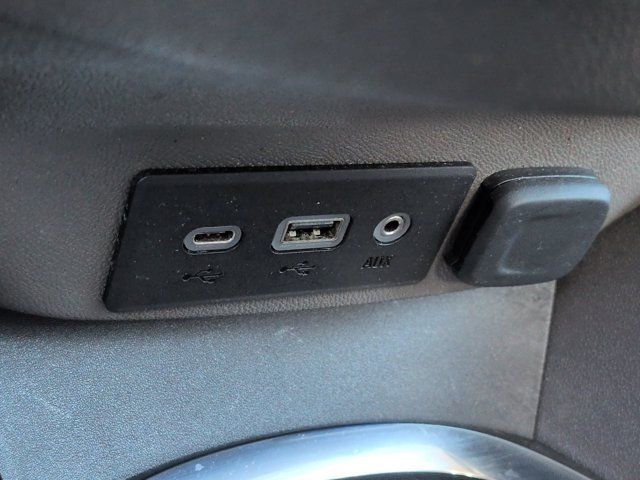 Used 2025 Chevrolet Malibu LT FWD image 19