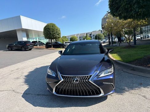Used 2022 Lexus ES 350 w/ Premium Package FWD image 3